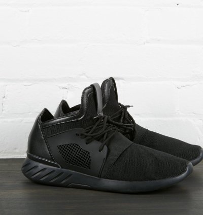 Zapato deportivo negro