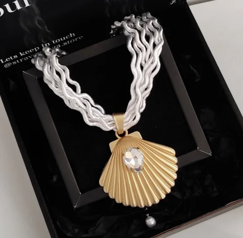 Collar Vela