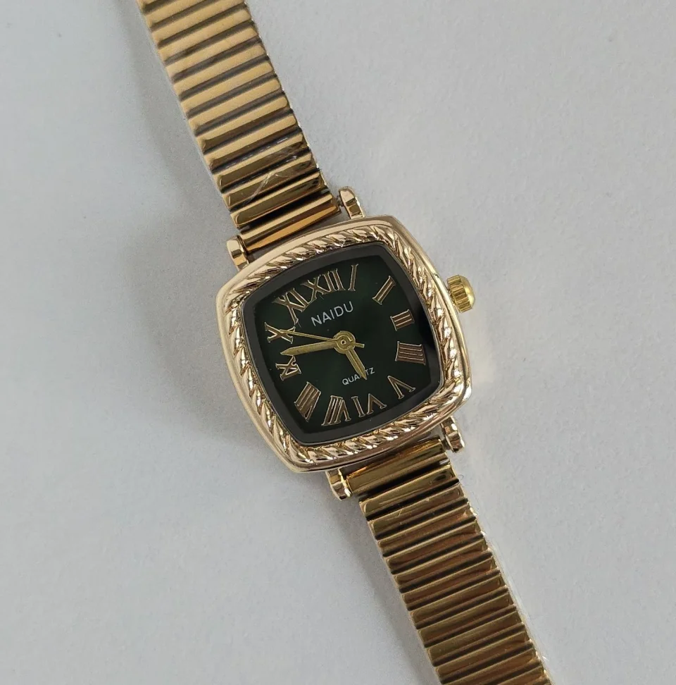 Reloj Julieta Green