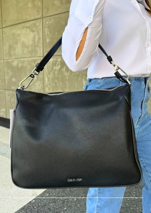 Cartera Negra - Calvin Klein