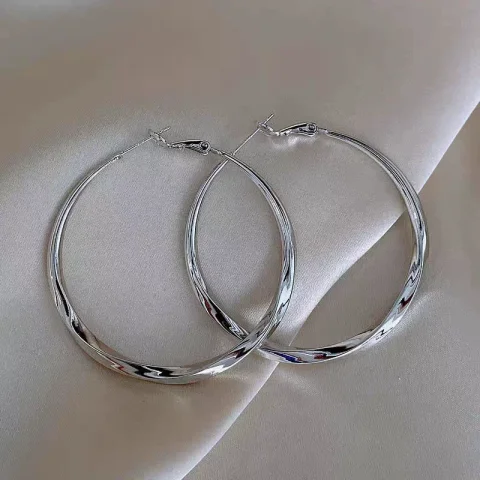 Pendientes de aro de Metal torcidos de 5cm para mujer, aretes colgantes de círculo redondo con personalidad geométrica, regalo de joyería dorada Simple para fiesta 4