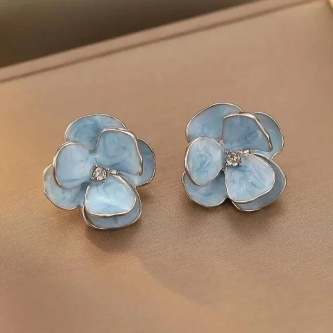 Nueva moda dulce diseño Primavera/Verano azul Rosa esmalte flor luz lujo pendientes de gama alta regalos de fiesta para joyería de mujer