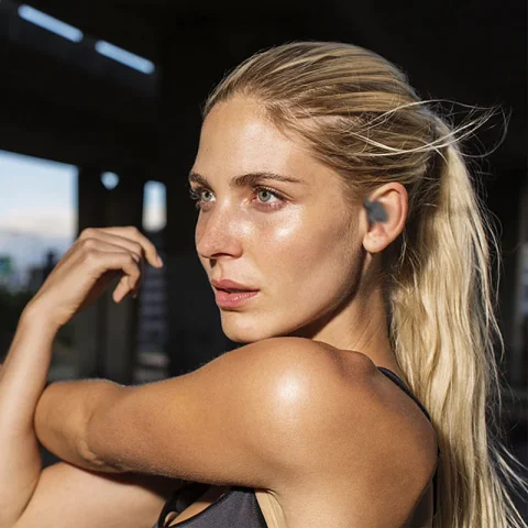 Auriculares deportivos inalámbricos Lenovo BT 5.3 con gancho para la oreja, auriculares deportivos impermeables con ganchos para la oreja, auriculares internos para correr. 4