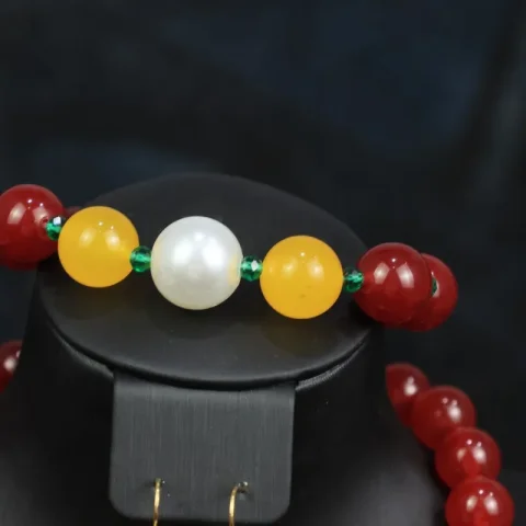 Traje rojo de estilo moderno, joyería personalizada a la moda 5