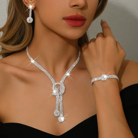 Nuevo conjunto de joyas - elegante, lujoso, resistente, lleno de diamantes, collar, aretes, pulsera - para novias y bodas. 5