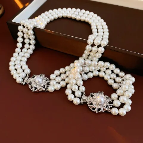 DREJEW-Conjunto de joyería de perlas multicapa con flores para mujer, pulsera de moda francesa, conjuntos de accesorios de temperamento de lujo ligeros