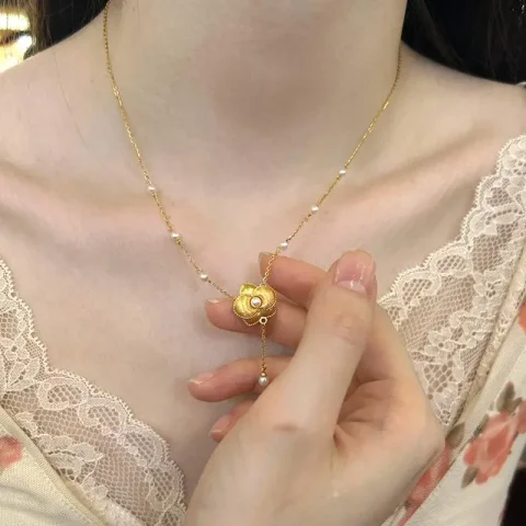 Collar de perlas de gardenia de terciopelo rico y exquisito, artesanía de oro antiguo, collar de perlas cepilladas, cadena, borla, joyería de boda