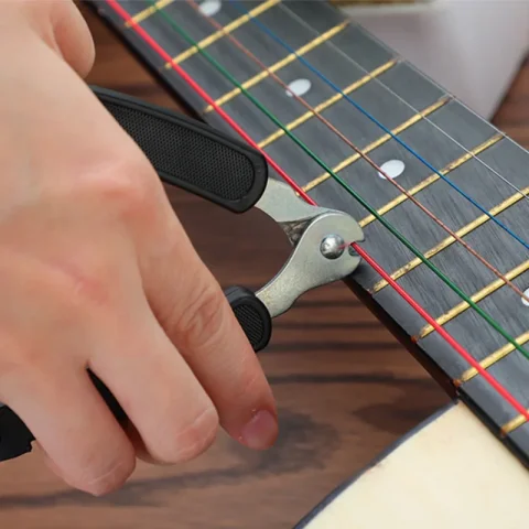 Herramienta de cambio de cuerda de guitarra de madera, cortador de cuerda de instalación, cuerda de bobinado, alicates tres en uno, extractor de cuerda de baquelita 5