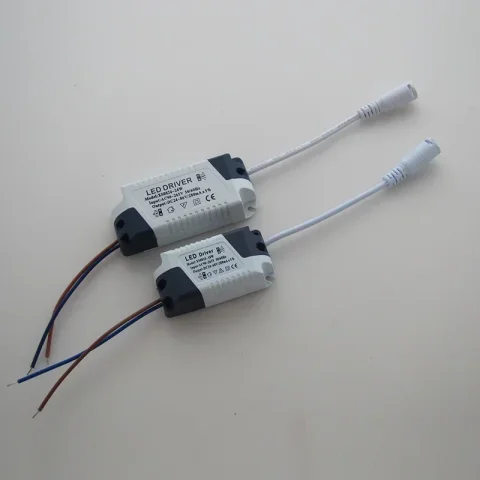 Controlador LED 8-18W 8-24W Controlador de lámpara de luz de techo Transformador Fuente de alimentación Controlador LED Piezas de transformadores de iluminación
