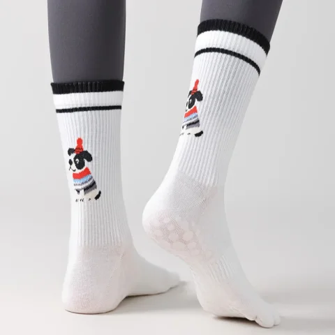 Calcetines de Yoga para mujer, calcetines de cinco dedos para entrenamiento interior, Pilates, estampado de perro de dibujos animados, calcetines deportivos antideslizantes de silicona para gimnasio, Fitness y baile 4