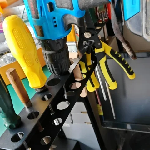 Soporte organizador de herramientas de Metal, montaje en pared, alicates montados en la pared, martillo, destornilladores, llaves, estante, organizador, herramientas manuales para taller 3