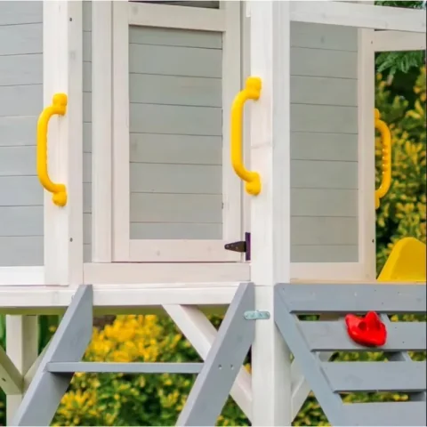 Casita de Juegos de Madera para Niños, para Jardín o Patio Exterior, con Tobogán y Caja de Arena 1