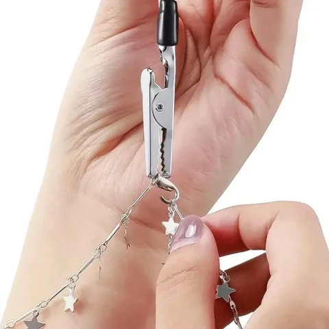 Herramienta de pulsera de Metal, mecanismo de enganche seguro, pinza de cocodrilo, alicates para pulsera, herramienta de sujeción retráctil, ayudantes de pulsera de mano 2