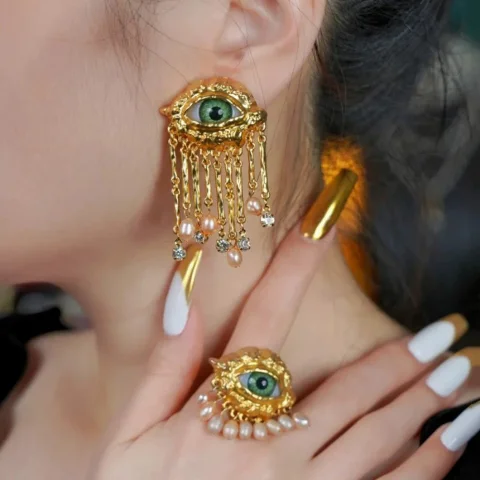 Nuevo Conjunto de Joyería de Lujo Exagerado y Único para Mujer: Collar, Pendientes y Anillo con Diseño Geométrico, Zirconia y Borlas de Perlas Simuladas - Regalo de Moda