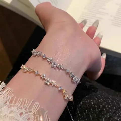 Pulseras de flores de circón elegantes y brillantes de lujo para mujer, pulseras ajustables de cristal de Metal exquisito, regalos de joyería de boda
