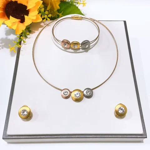 Yulaili-Conjunto de joyería de cristal de tres colores, collar, pulsera, pendientes, moda elegante, fiesta, uso diario, accesorios para mujer HD25009