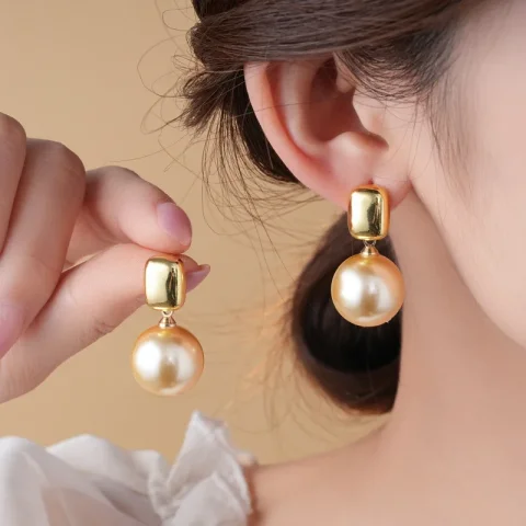 DREJEW-Conjunto de pendientes y collar de perlas con colgante amarillo para mujer, conjuntos de joyería de boda Retro francés de lujo ligero, regalo de fiesta 3