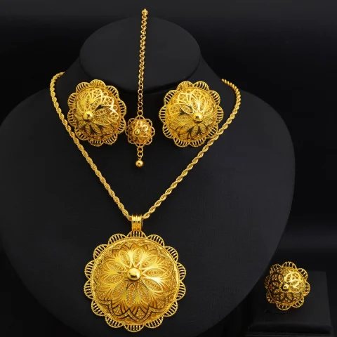 Conjunto de joyería de lujo exquisita para mujer árabe de Dubái, colgante grande, collar, anillo, pendientes, cadena para la cabeza, novia africana, regalo tradicional de boda