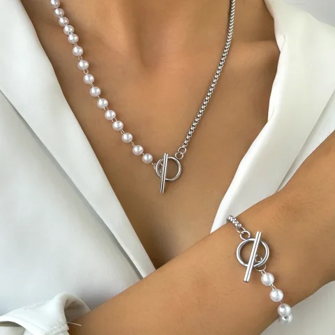 Conjunto de joyería de acero inoxidable, diseño elegante a la moda, cadena de perlas empalmada, colgante OT ligero de lujo, conjunto de joyería para mujer
