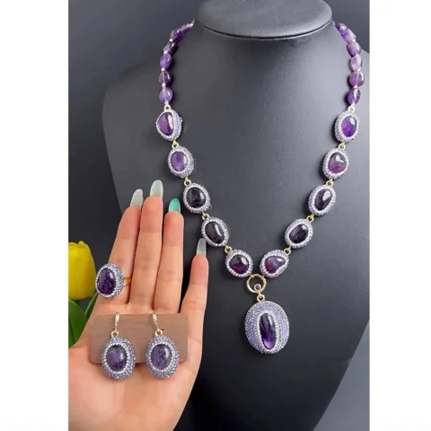 Conjunto de joyería de amatista rugosa de lujo, exquisitos conjuntos de cuatro piezas hechos a mano con incrustaciones de diamantes de imitación, joyería de cristal para boda de mujer