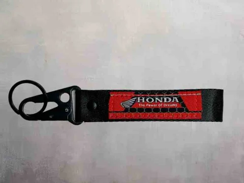 LLAVERO BORDADO HONDA NEGRO CON ROJO 13021H-NR 1