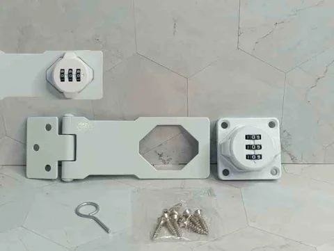 CERRADURA BLANCA CON CLAVE 11CM 13203B