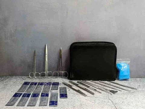 KIT DE SUTURA 22PCS C/ESTUCHE 12495