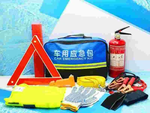 KIT DE EMERGENCIA 9PZ CHALECO PARA CARRO 11444 1
