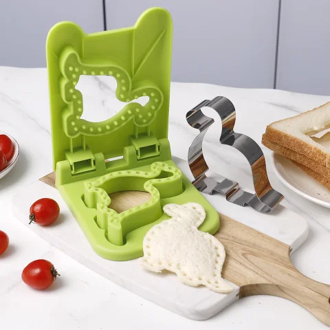 MOLDE CORTADOR SELLADOR DE SANDWICH DINOSAURIO