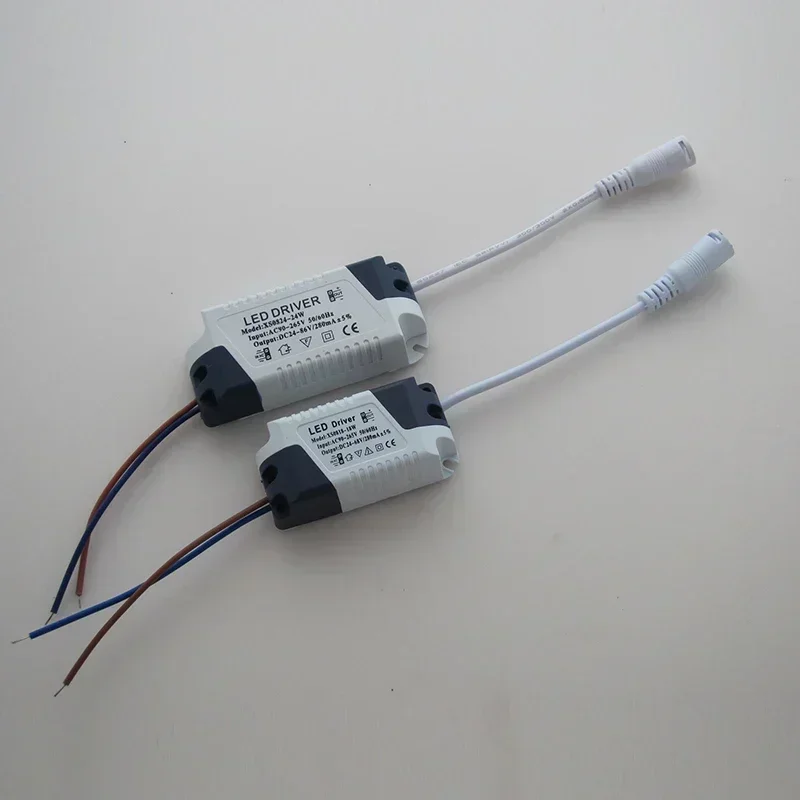 Controlador LED 8-18W 8-24W Controlador de lámpara de luz de techo Transformador Fuente de alimentación Controlador LED Piezas de transformadores de iluminación
