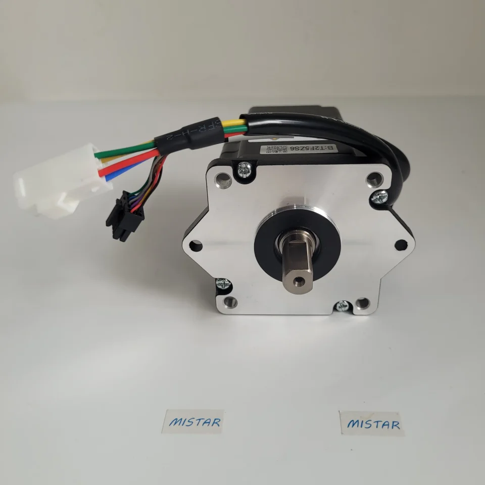 Máquina de bordar SM70-00525 motor de acero