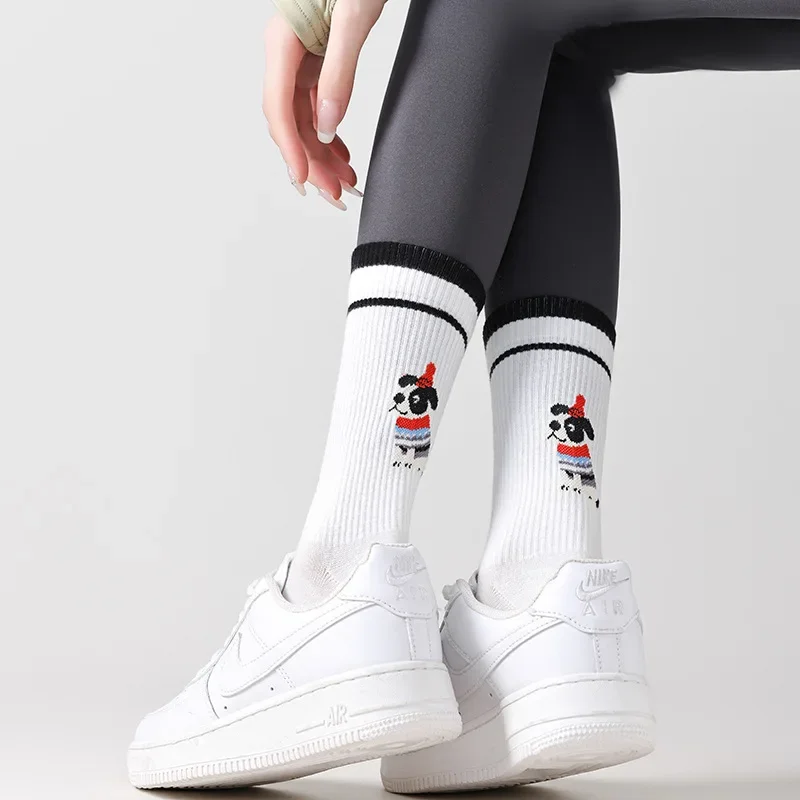 Calcetines de Yoga para mujer, calcetines de cinco dedos para entrenamiento interior, Pilates, estampado de perro de dibujos animados, calcetines deportivos antideslizantes de silicona para gimnasio, Fitness y baile