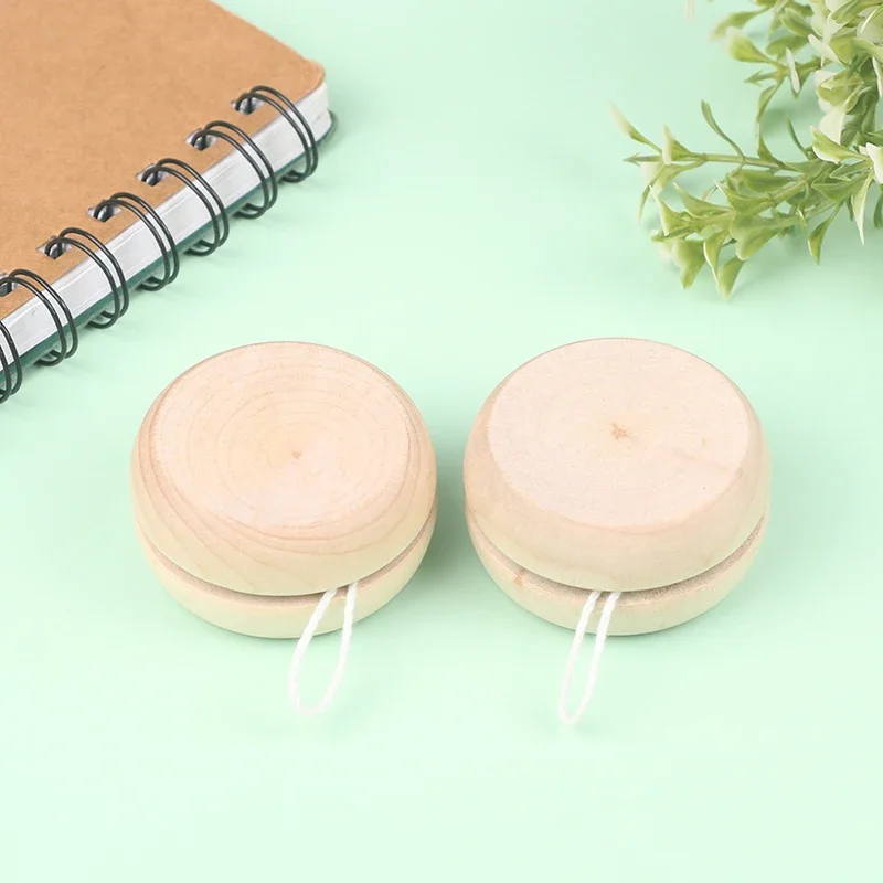 。 Nuevo juguete de madera: Mini Yo-Yo Redondo de Colores para Bebés, Bola DIY Hecha a Mano, Juguetes Creativos de Madera para Niños, Regalo Ideal