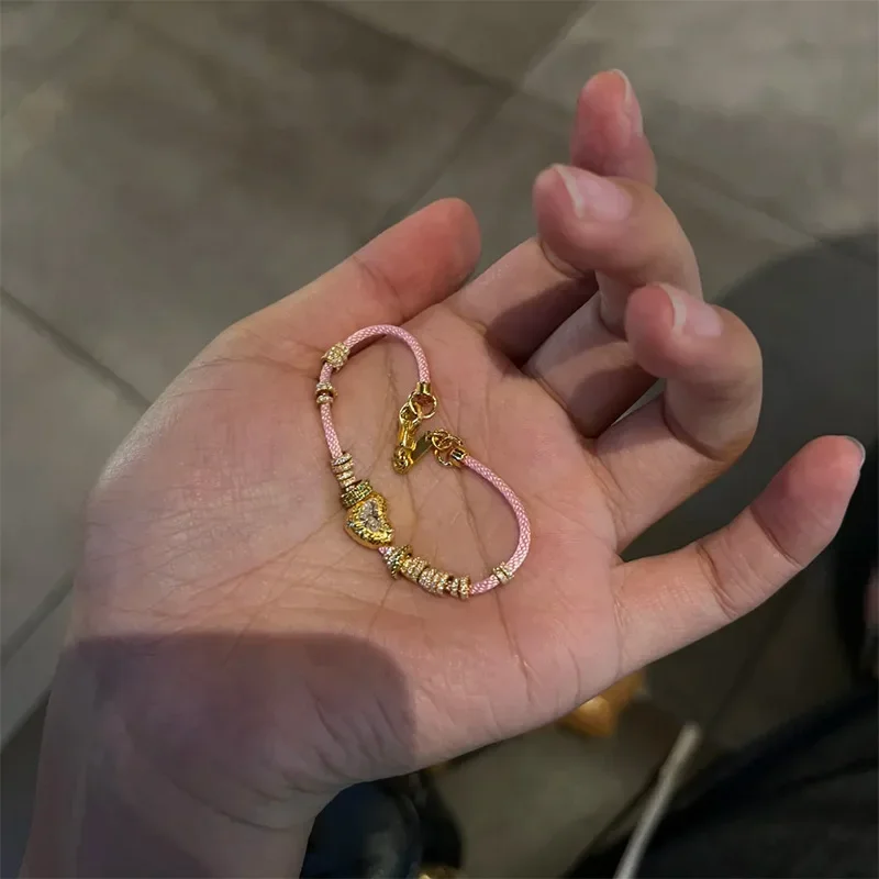 Pulseras de estilo dulce y lujoso para mujer, cuerda trenzada rosa de alta gama con diamantes, pulsera en forma de corazón, regalo de joyería