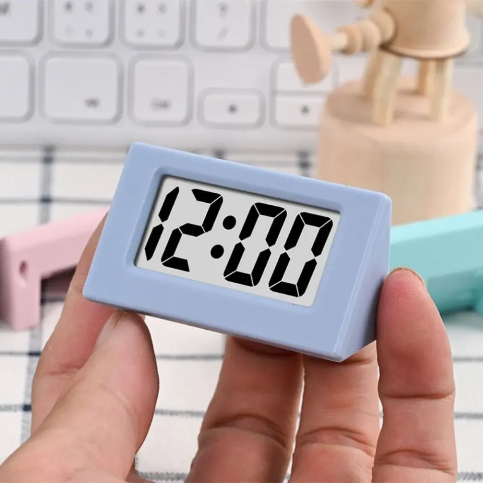Reloj Digital LED Simple y creativo, Mini reloj triangular silencioso, pantalla de tiempo, reloj electrónico de escritorio para el hogar