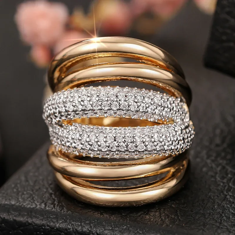 Anillo de Estilo Palaciego Bicolor Europeo y Americano, Joyería de Alta Gama con Incrustaciones de Circonio para Mujer, Adorno para la Cabeza