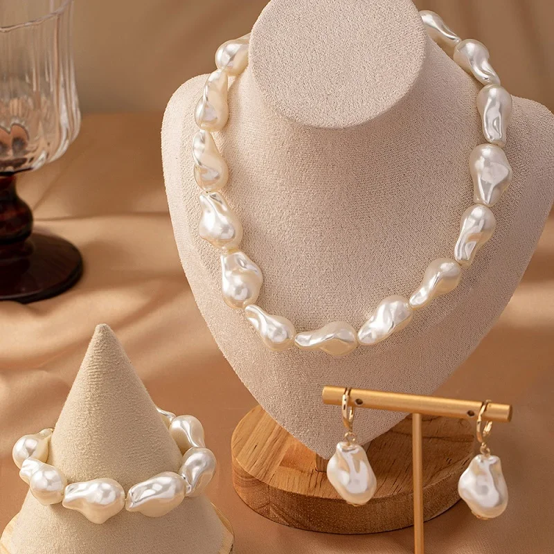 Collar de perlas, pulsera, pendientes, conjunto de cadena, regalos para mujeres y niñas, joyería de moda, gran oferta, regalo de fiesta, nuevo estilo 2025