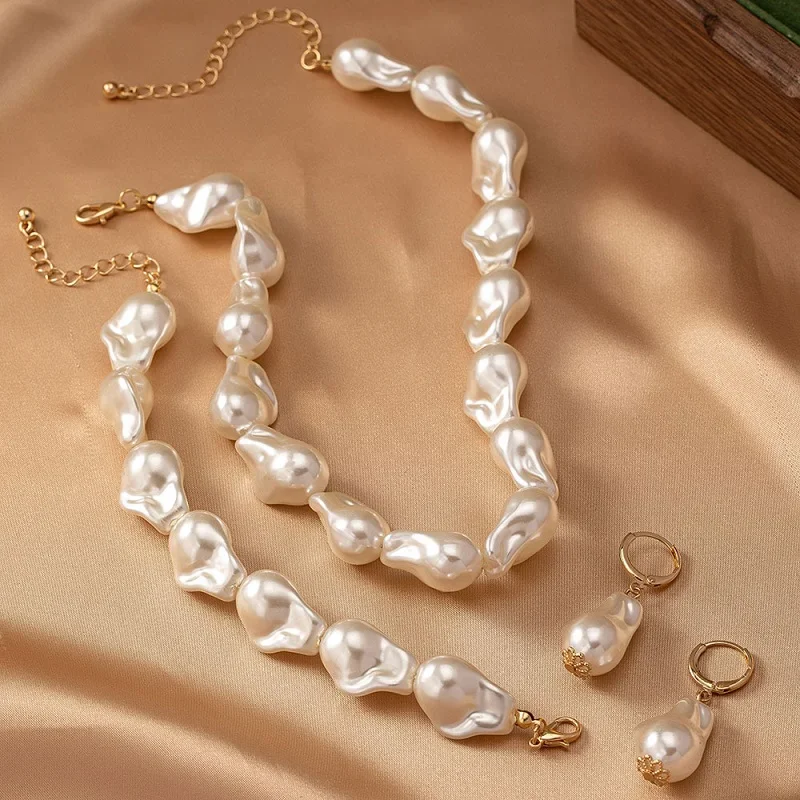 Collar de perlas, pulsera, pendientes, conjunto de cadena, regalos para mujeres y niñas, joyería de moda, gran oferta, regalo de fiesta, nuevo estilo 2025
