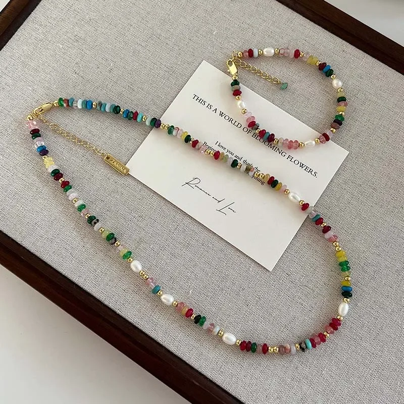 Nueva moda, gargantilla de perlas naturales de piedra con cuentas coloridas, collares para mujeres y niñas, collares Vintage de Color dorado, pulsera, conjunto de joyería