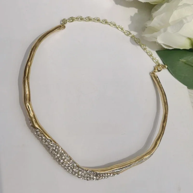 Joyería moderna, diseño europeo y americano de cristal con collar Irregular de Metal para mujer, accesorios de tendencia geniales, gran oferta