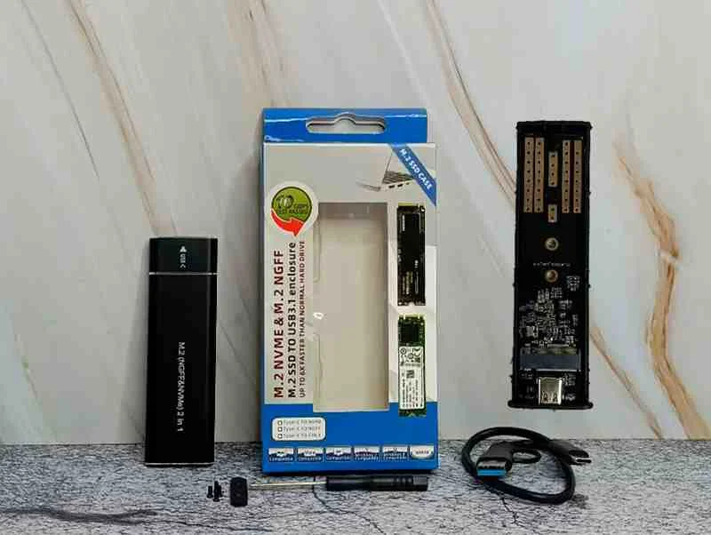SATA M2(NGFF&NVME) 2IN1 SSD ENCLOSURE 11369-M2