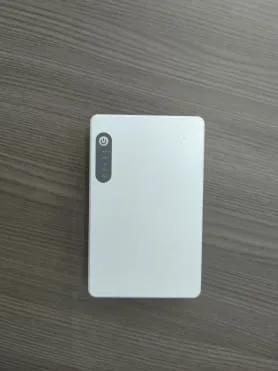 Mini UPS de 20.000 mAh