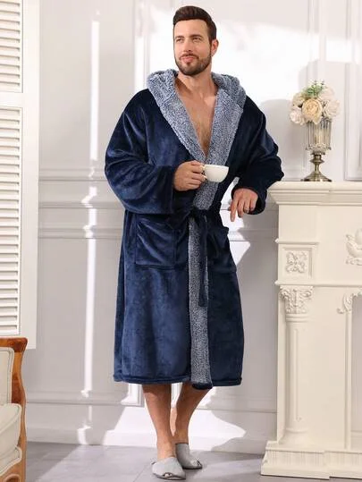 Men's Hooded Fleece Robe Plush Flannel Bathrobe With Pockets Winter Loungewear/Sleepwear